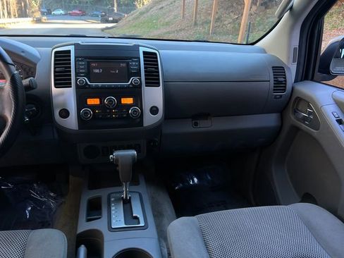 Used 2017 Nissan Frontier SV w/ SV Value Truck Package image 14