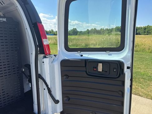 New 2025 Chevrolet Express 2500 Work Van w/ Driver Convenience Package image 33
