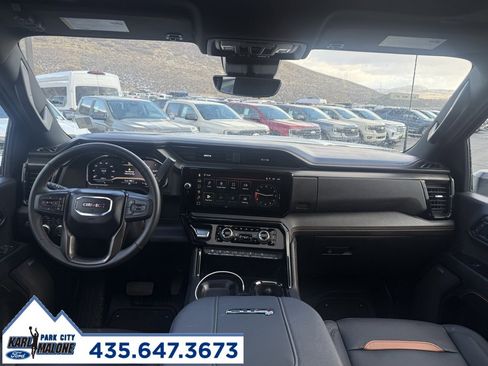 Used 2025 GMC Sierra 3500 AT4 w/ AT4 Premium Plus Package image 17