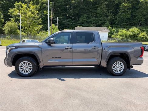 Used 2023 Toyota Tundra SR5 w/ SR5 Premium Package AWD/4WD image 8