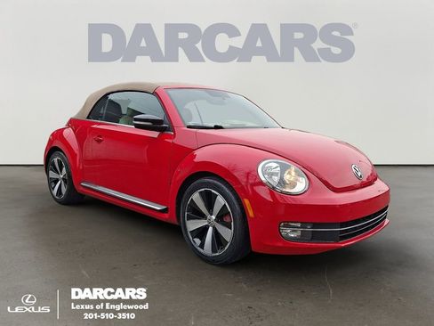 Used 2013 Volkswagen Beetle 2.0T image 1