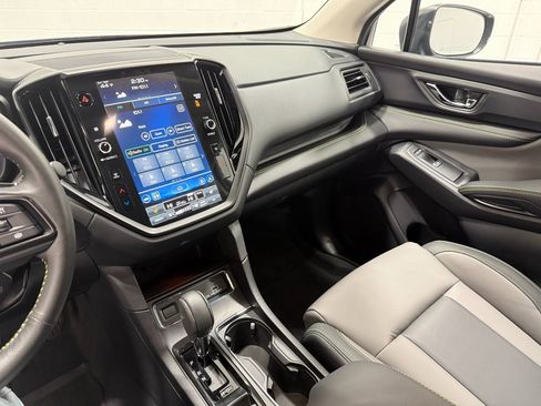 Used 2025 Subaru Ascent Onyx Edition image 12