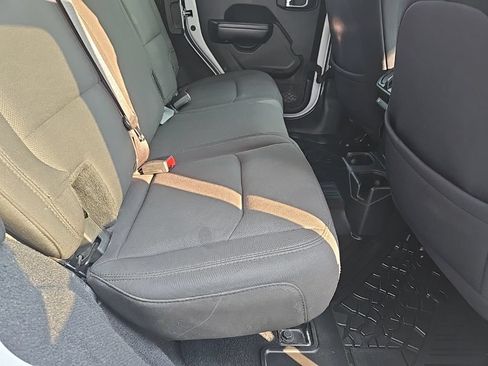 Used 2019 Jeep Wrangler Unlimited Sport S AWD/4WD image 82