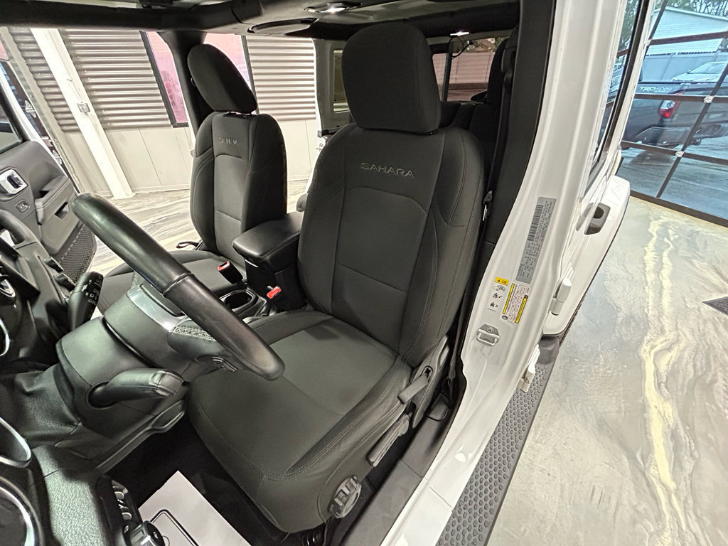 Used 2018 Jeep Wrangler Unlimited Sahara AWD/4WD image 7