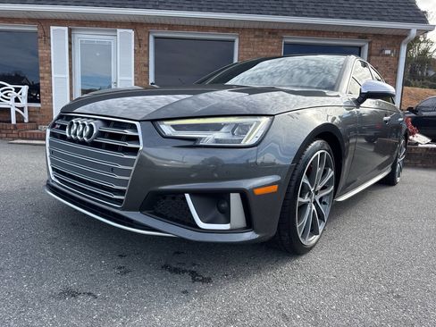 Used 2019 Audi S4 Premium Plus w/ Premium Plus Package image 4