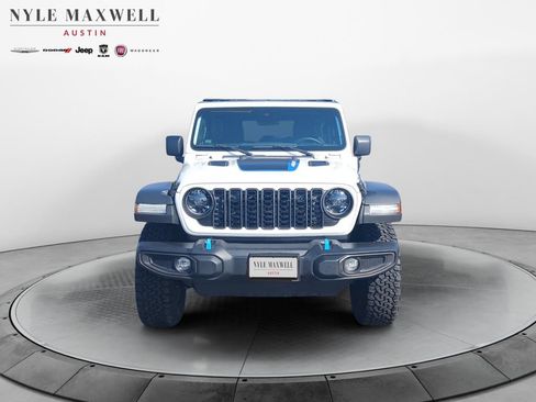 Used 2024 Jeep Wrangler Unlimited Rubicon 4xe AWD/4WD image 18
