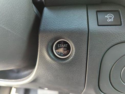 Certified 2025 Nissan Frontier SV w/ SV Convenience Package RWD image 43
