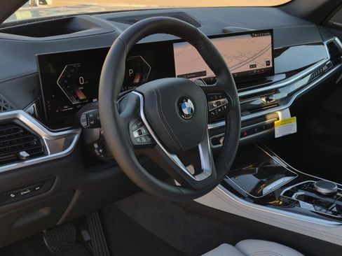 New 2026 BMW X5 sDrive40i image 25
