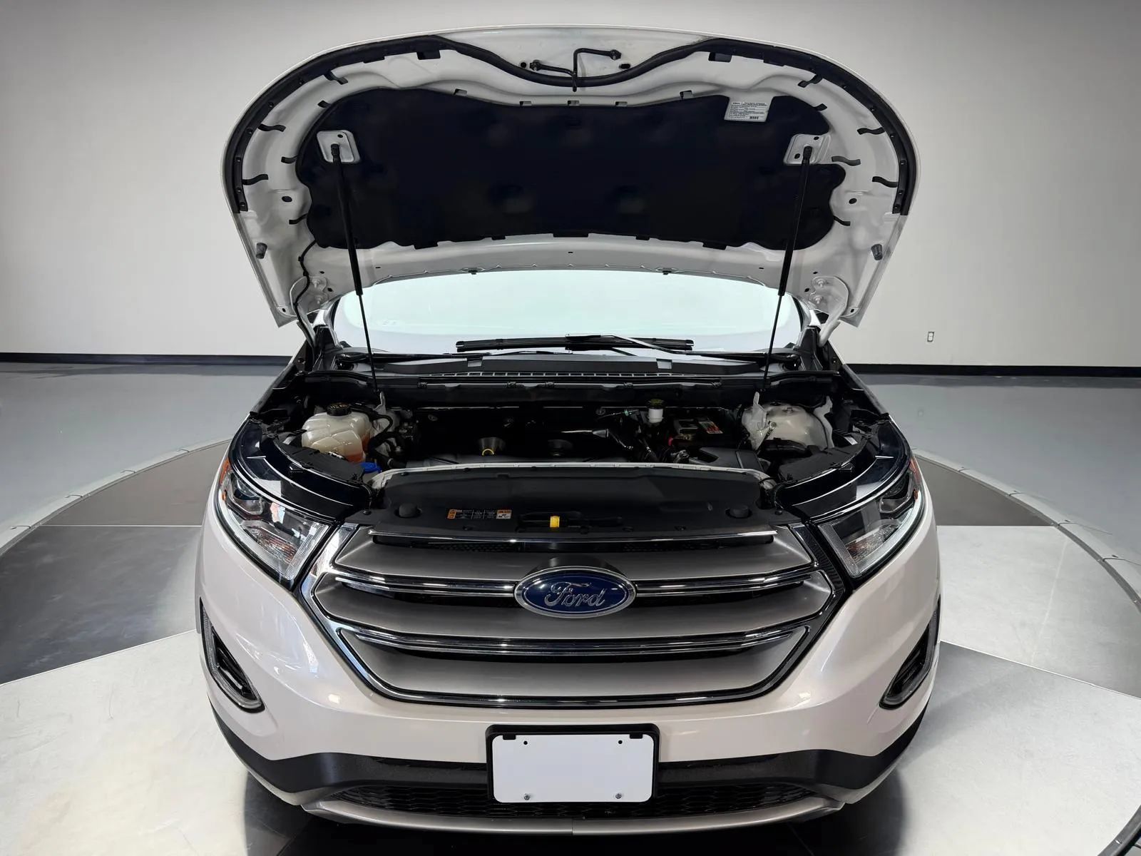 Used 2018 Ford Edge SEL w/ Equipment Group 201A AWD/4WD image 10