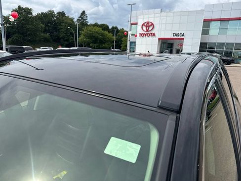 Used 2020 Toyota RAV4 Limited AWD/4WD image 45