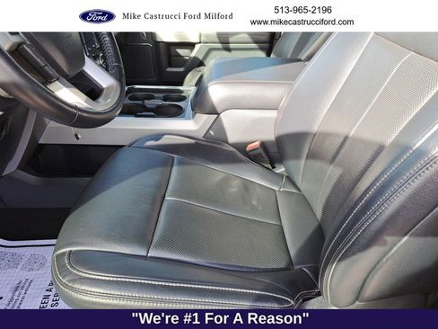 Used 2022 Ford F250 Lariat w/ Black Appearance Package image 23