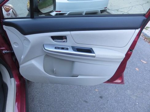 Used 2015 Subaru Crosstrek 2.0i Limited image 29