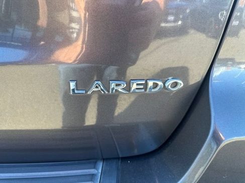 Used 2016 Jeep Grand Cherokee Laredo w/ Quick Order Package 23E AWD/4WD image 32