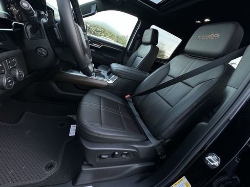 New 2026 Chevrolet Silverado 1500 High Country w/ Midnight Edition image 19