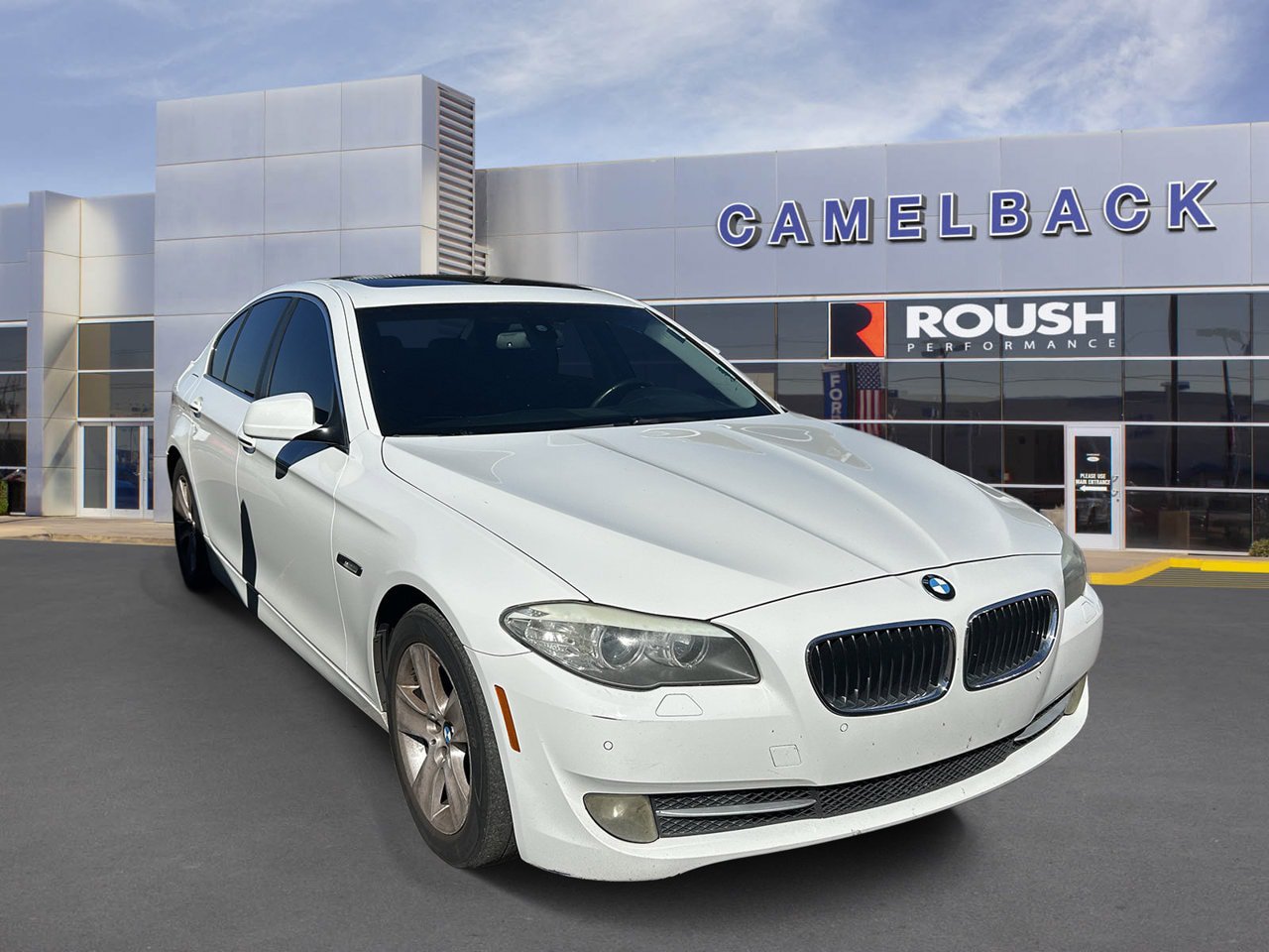 Used 2011 BMW 528i Sedan RWD image 3
