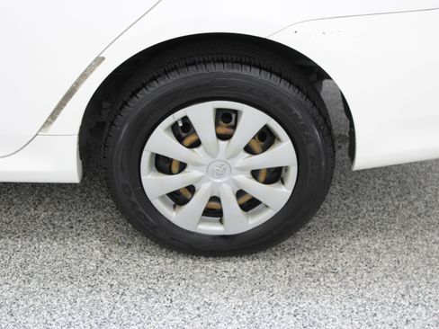 Used 2011 Toyota Corolla LE FWD image 10