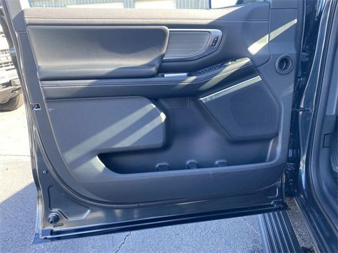 New 2025 Ford Expedition Platinum w/ Driver's Package image 15