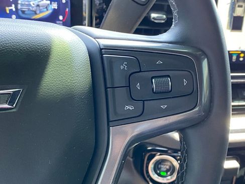 Used 2024 Chevrolet Silverado 2500 ZR2 w/ Technology Package AWD/4WD image 15