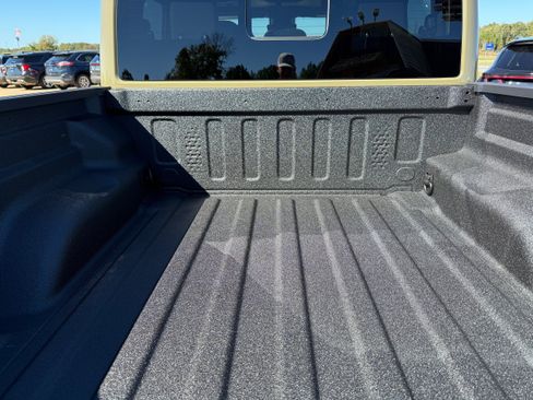 New 2025 Jeep Gladiator Sport AWD/4WD image 6