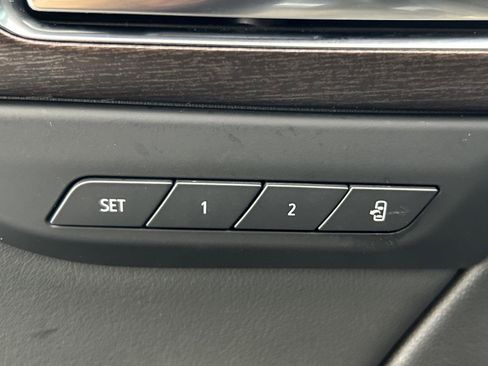 Used 2023 Buick Envision Avenir image 12