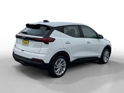 New 2027 Chevrolet Bolt LT image 5