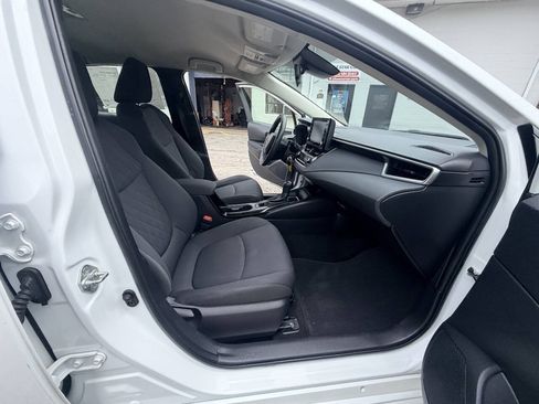 Used 2022 Toyota Corolla LE FWD image 59