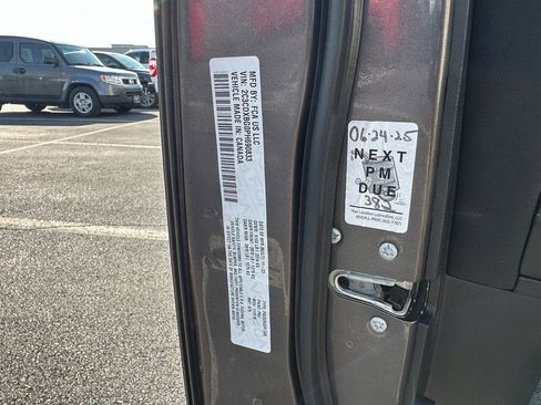 Used 2023 Dodge Charger SXT image 22