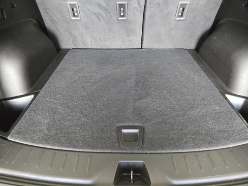 Used 2024 Chevrolet Blazer LT w/ Convenience Package FWD image 30