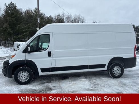 Used 2023 RAM ProMaster 2500 image 4