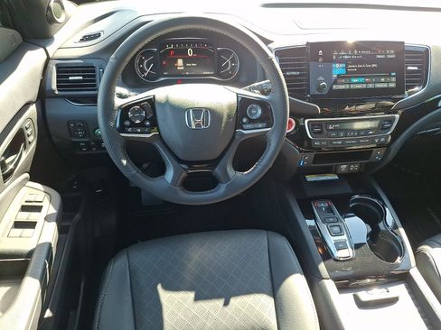 Used 2023 Honda Passport Elite image 11