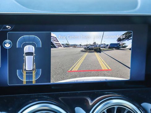 Certified 2025 Mercedes-Benz GLB 250 4MATIC image 24