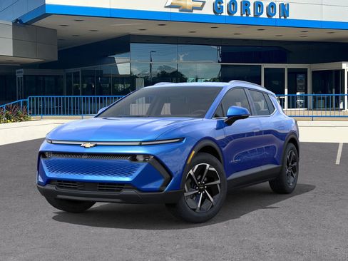 New 2026 Chevrolet Equinox EV LT image 6