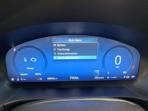 Used 2025 Ford Escape Platinum w/ Premium Technology Package image 21