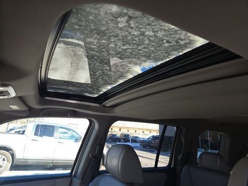 Used 2011 Honda Pilot EX-L image 4