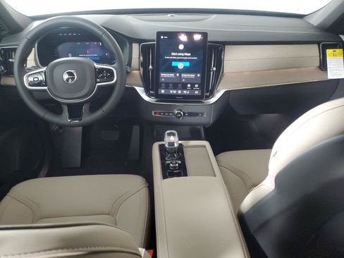 Certified 2026 Volvo XC90 B6 Plus w/ Protection Package Premier AWD/4WD image 16