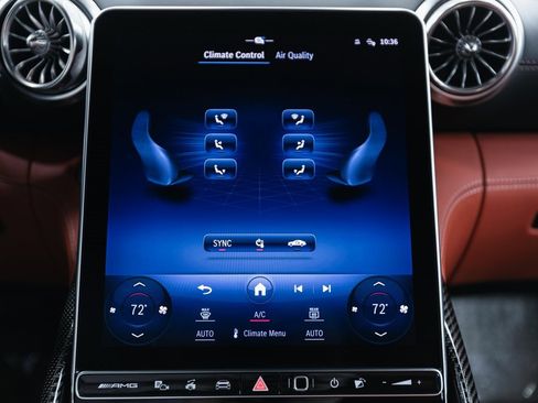 Used 2022 Mercedes-Benz SL 63 AMG 4MATIC w/ AMG Aerodynamic Package image 19