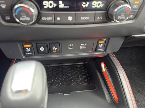 Certified 2024 Nissan Frontier PRO-4X w/ Pro Premium Package image 22