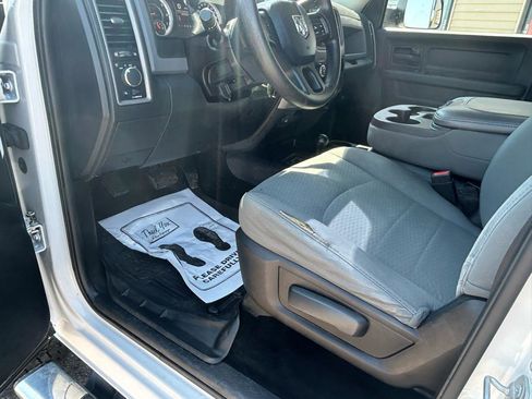 Used 2016 RAM 3500 Tradesman w/ Chrome Appearance Group image 10