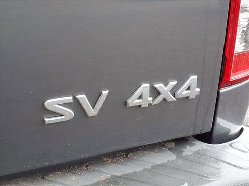 Used 2020 Nissan Frontier SV image 6