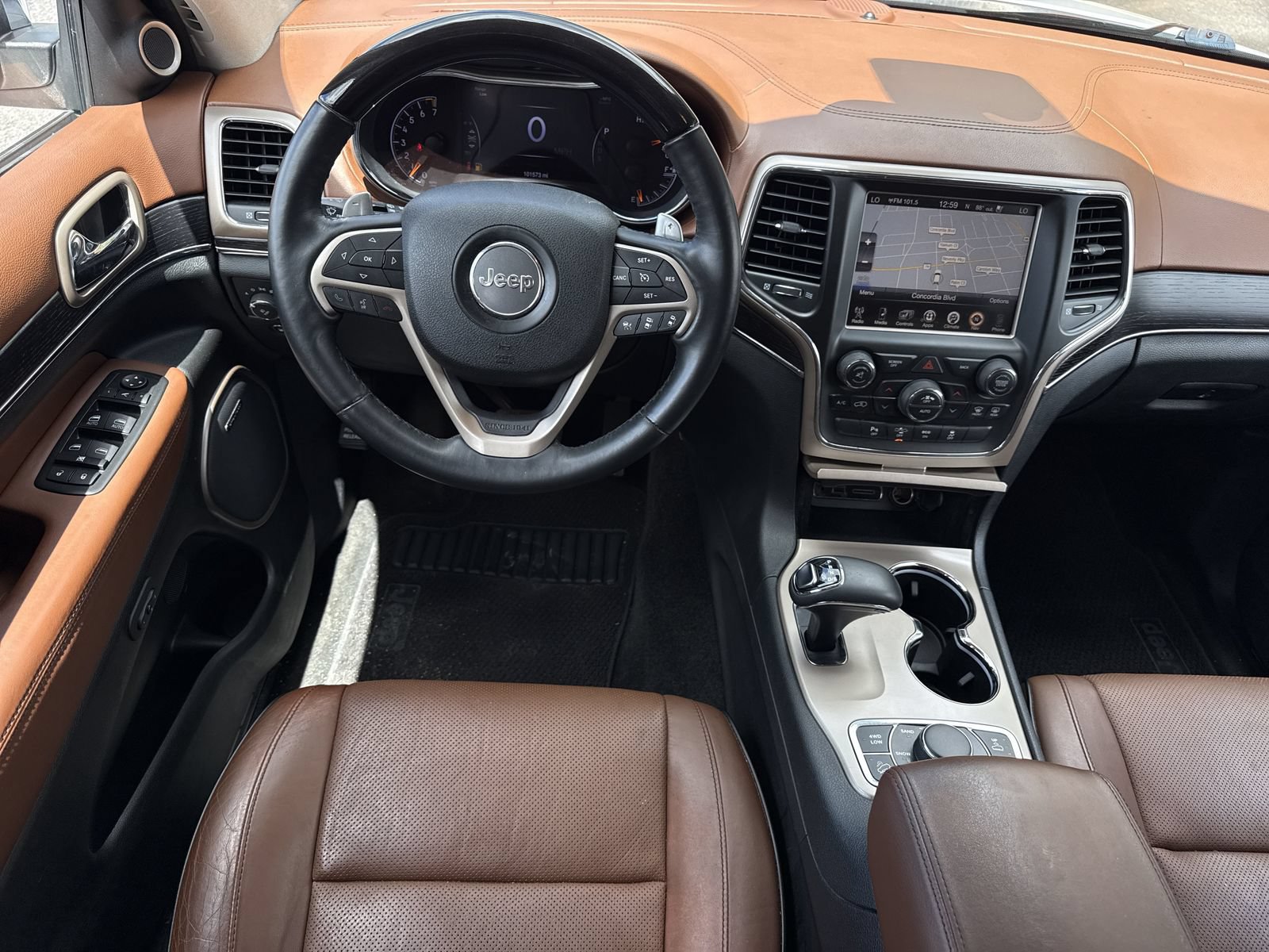 Used 2015 Jeep Grand Cherokee Summit AWD/4WD image 12