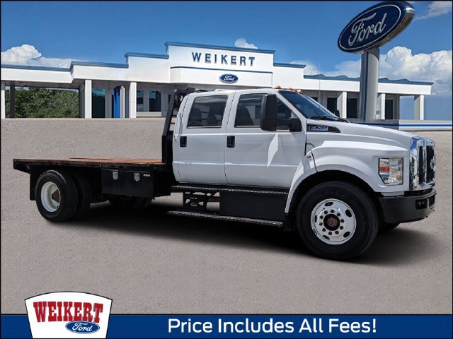 Used 2021 Ford F750 2WD Crew Cab Super Duty image 1