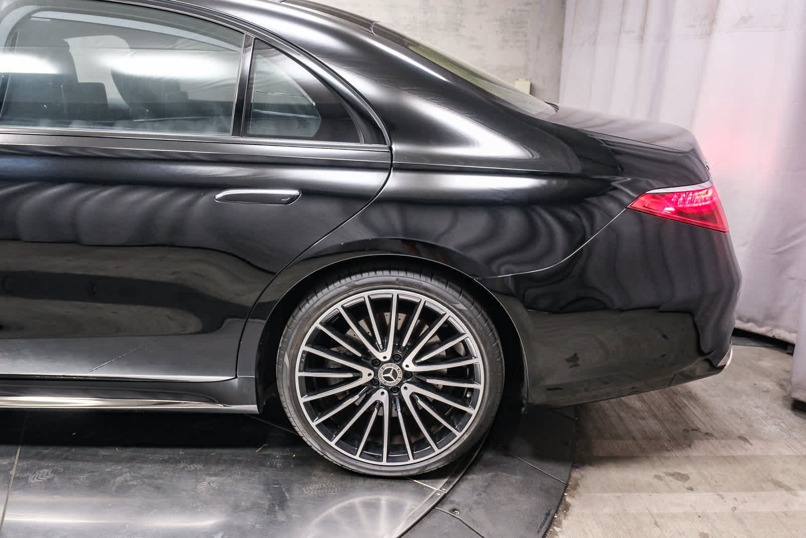 Certified 2023 Mercedes-Benz S 580 4MATIC Sedan image 8