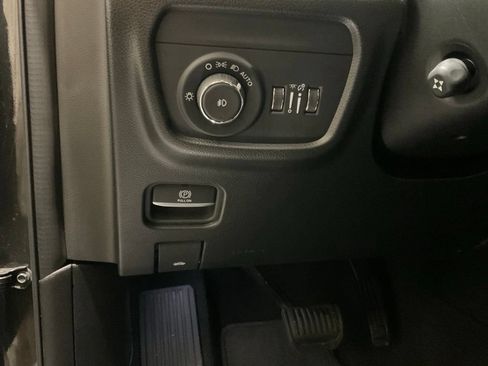 Used 2024 Jeep Grand Cherokee L Overland AWD/4WD image 8