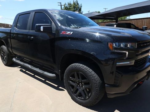 Used 2021 Chevrolet Silverado 1500 LT Trail Boss w/ Convenience Package II AWD/4WD image 3