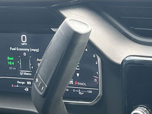 Used 2025 GMC Sierra 2500 AT4 image 17