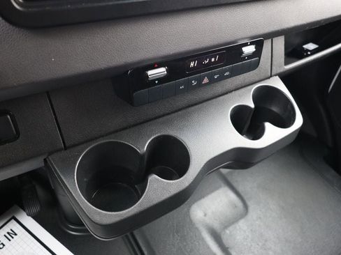 Used 2023 Mercedes-Benz Sprinter 2500 image 16