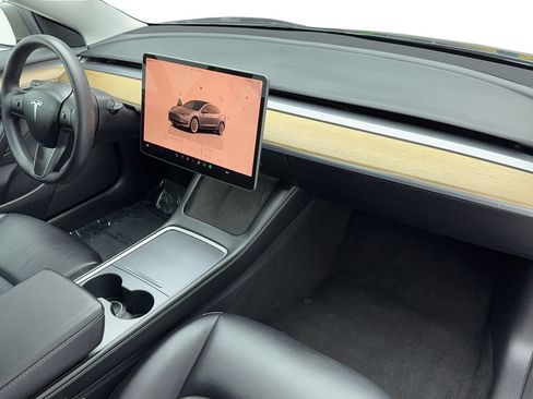 Used 2023 Tesla Model 3 Standard Range RWD image 47