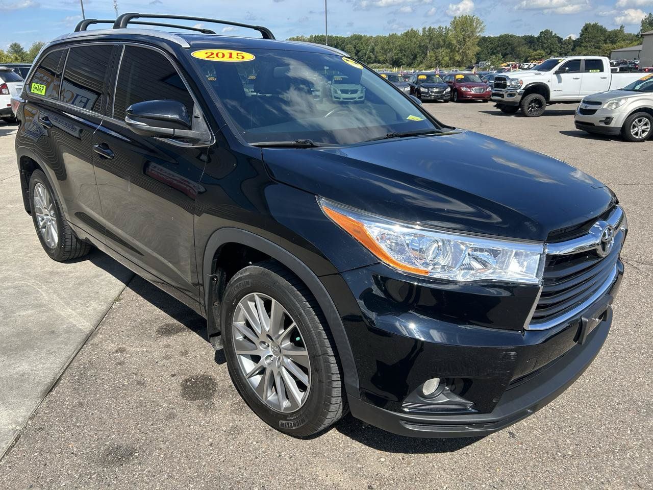 Used 2015 Toyota Highlander XLE AWD/4WD image 3