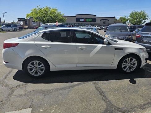 Used 2011 Kia Optima EX w/ Premium Pkg FWD image 7