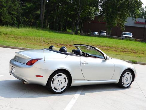 Used 2005 Lexus SC 430 Convertible RWD image 41